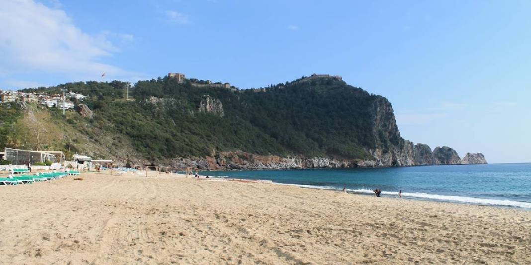 Yorgunluğa masmavi bir mola! Hem huzur hem şifa veriyor: Bu saklı koy keşfedilmeyi bekliyor 6